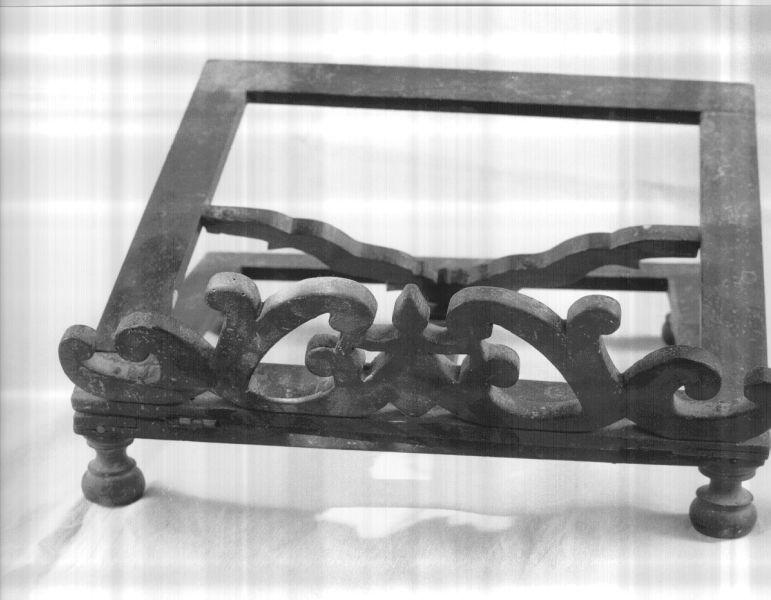 leggio d'altare - ambito lunigianese (prima metà sec. XIX)