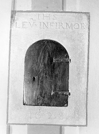 tabernacolo murale - ambito apuoversiliese (sec. XVII)