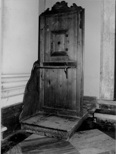 confessionale - ambito lucchese (seconda metà sec. XIX)