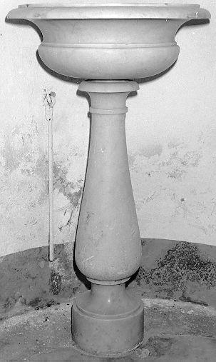 fonte battesimale - ambito apuano (fine/inizio secc. XIX/ XX)