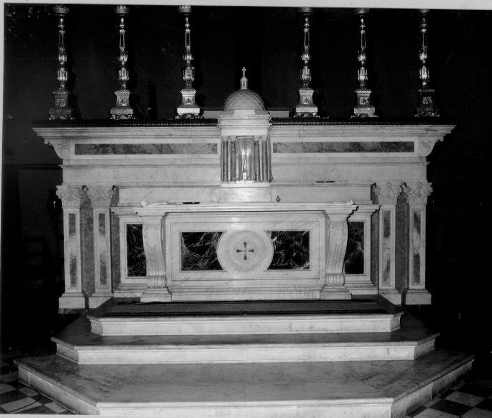 altare maggiore - ambito apuoversiliese (ultimo quarto sec. XIX)