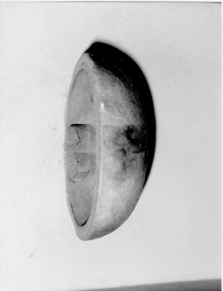 acquasantiera da parete - ambito lunigianese (seconda metà sec. XVIII)