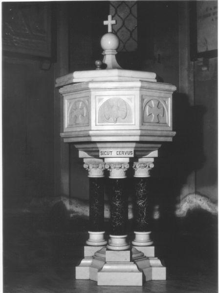 fonte battesimale - a vasca - bottega toscana (sec. XX)