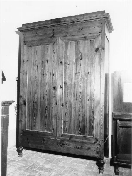 armadio - bottega toscana (inizio sec. XX)