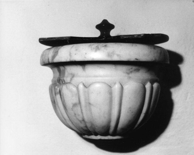 acquasantiera da parete, serie - bottega toscana (fine sec. XVIII)