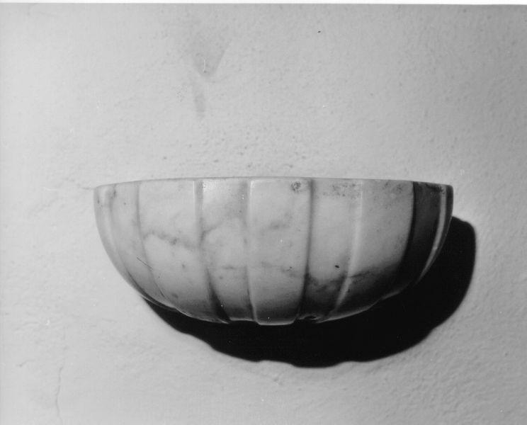 acquasantiera da parete - bottega toscana (prima metà sec. XIX)