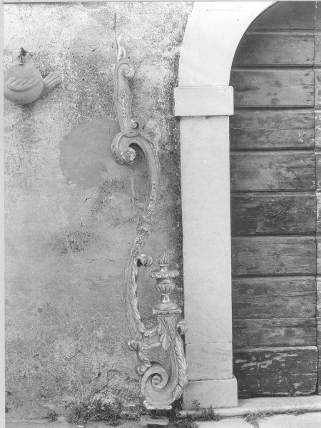 cornice, elemento d'insieme - bottega versiliese (sec. XIX)