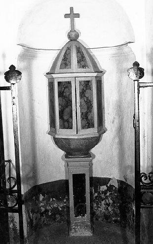 fonte battesimale - ambito lunigianese (sec. XIX)