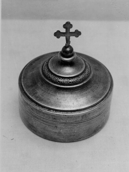 pisside da viatico - bottega lucchese (sec. XX)