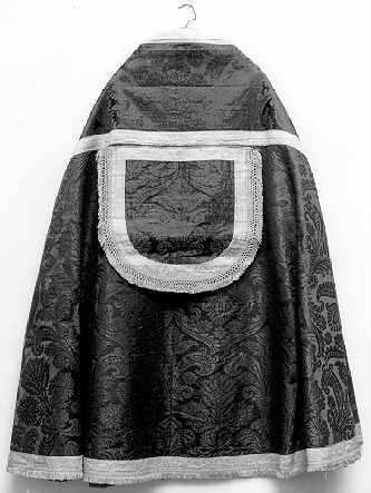 piviale - manifattura italiana (metà sec. XVII)