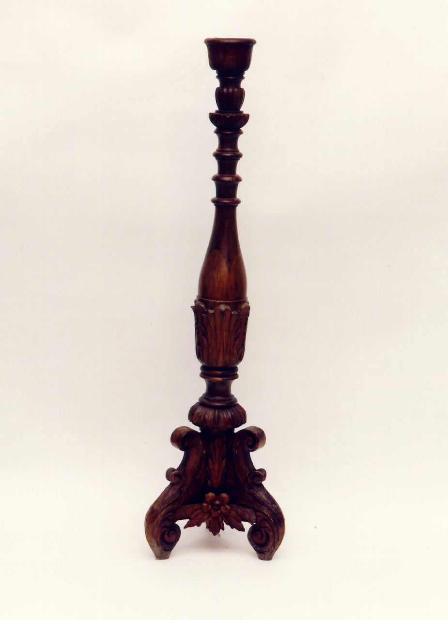 candelabro d'altare, serie - produzione siciliana (primo quarto sec. XX)