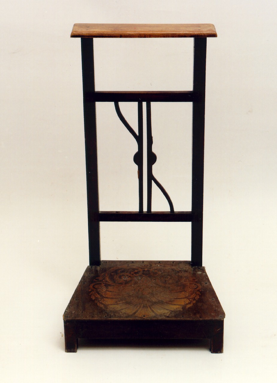 inginocchiatoio - produzione siciliana (inizio sec. XX)