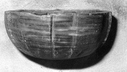 acquasantiera da parete - ambito apuoversiliese (fine sec. XVII)