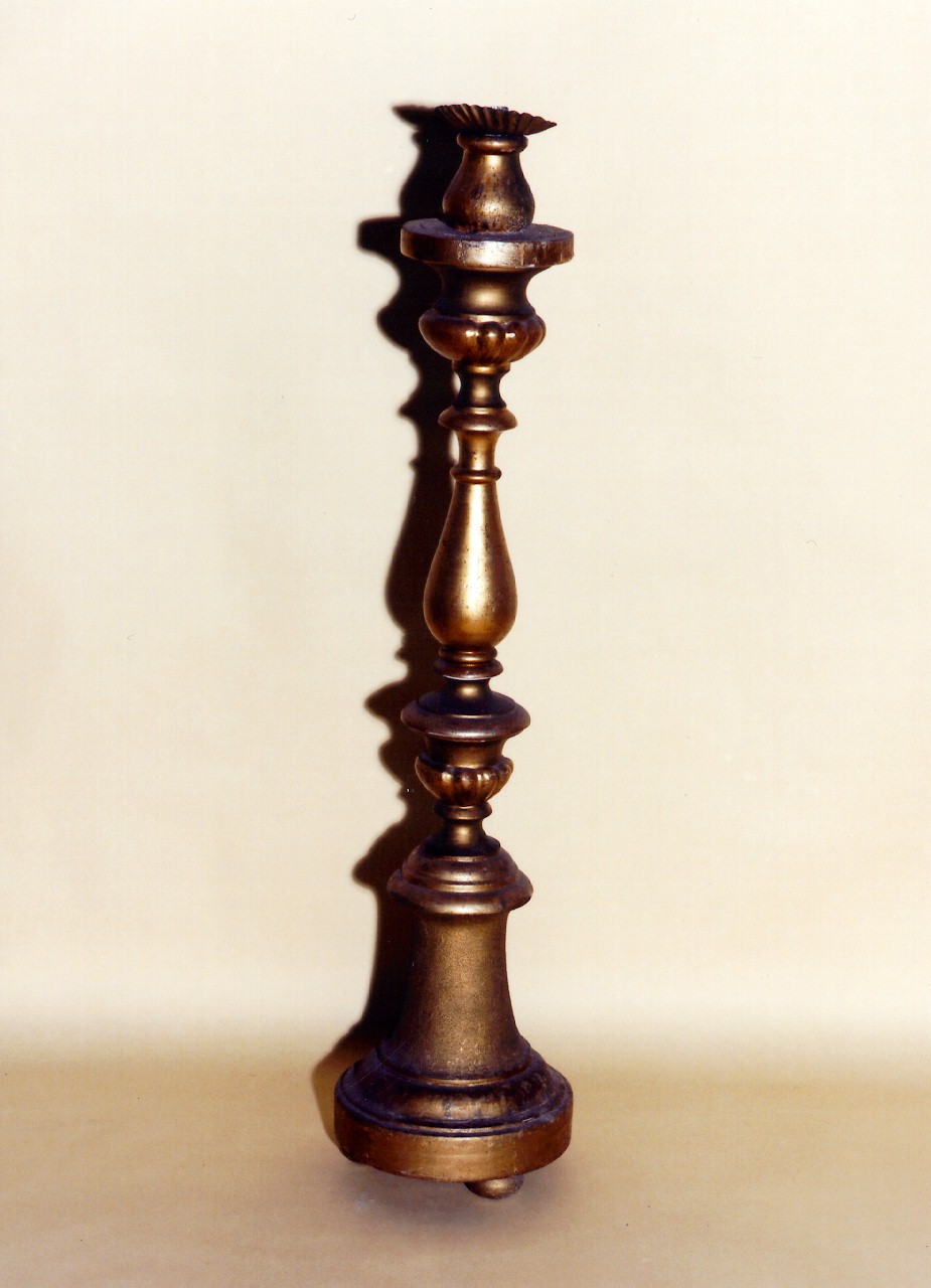 candelabro d'altare, serie - produzione siciliana (primo quarto sec. XX)