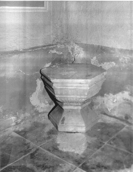 base - bottega toscana (fine/inizio secc. XVII/ XVIII)