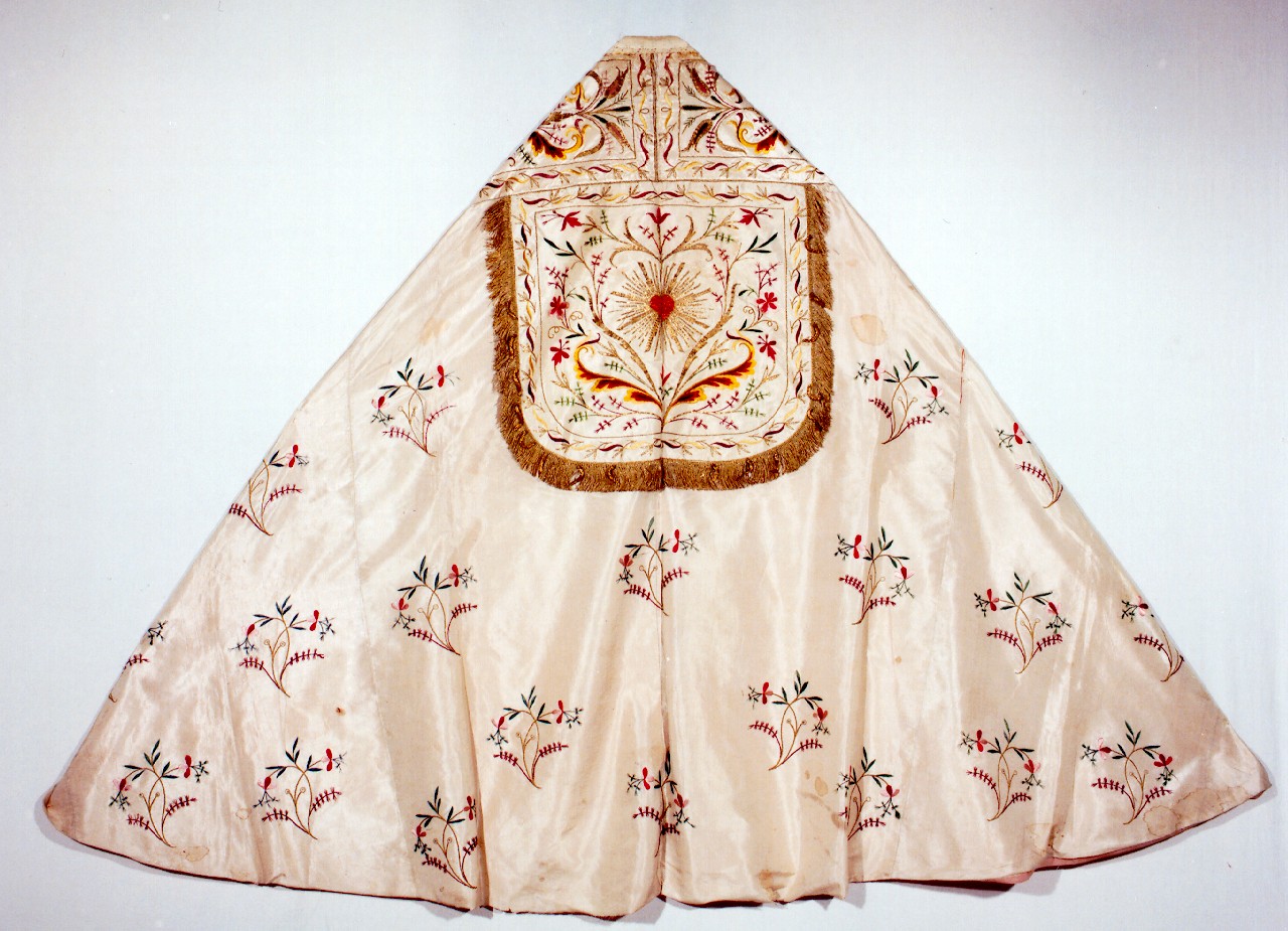 piviale - manifattura siciliana (Seconda metà sec. XVIII)