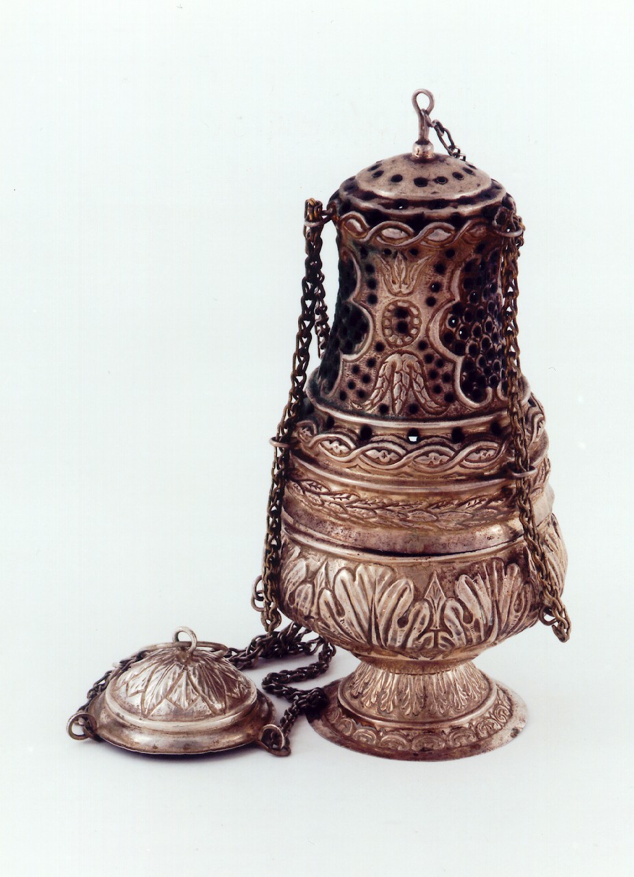 turibolo - a corpo sagomato - bottega siciliana (primo quarto sec. XX)