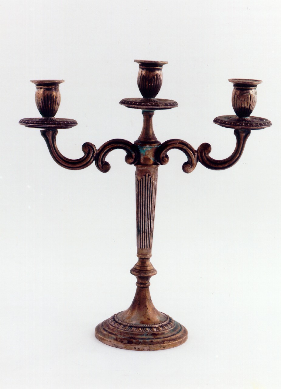 candeliere - a tre bracci, serie - bottega siciliana (primo quarto sec. XX)