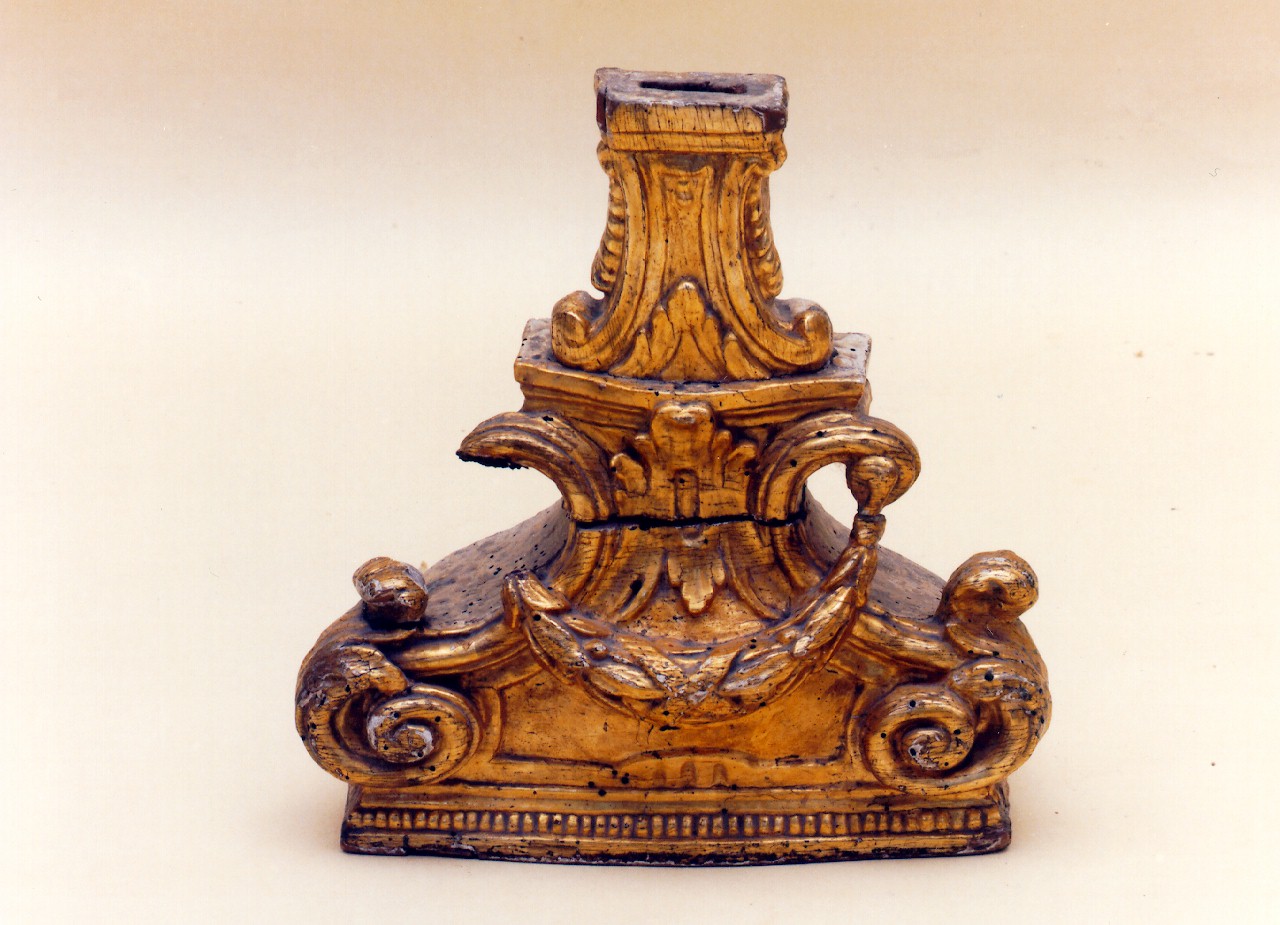 base di croce d'altare - produzione siciliana (Prima metà sec. XIX)