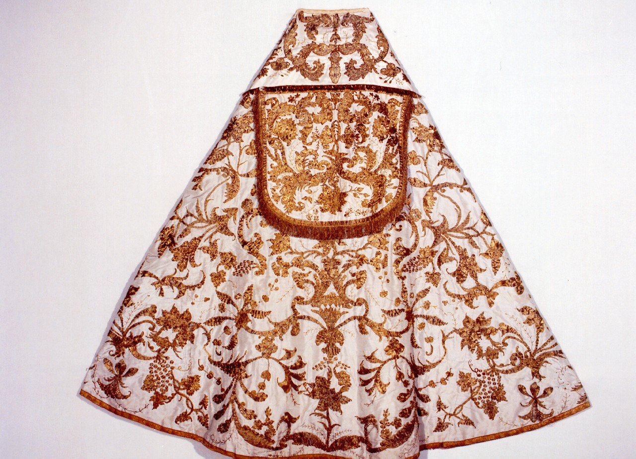 piviale - manifattura siciliana (Seconda metà sec. XVIII)