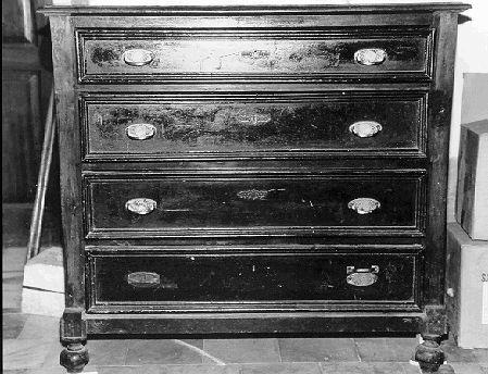 cassettone - ambito lunigianese (secc. XVIII/ XIX)