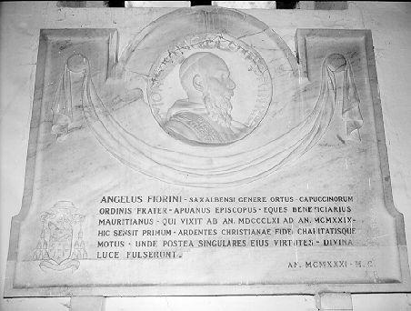 lapide celebrativa - ambito lunigianese (sec. XX)