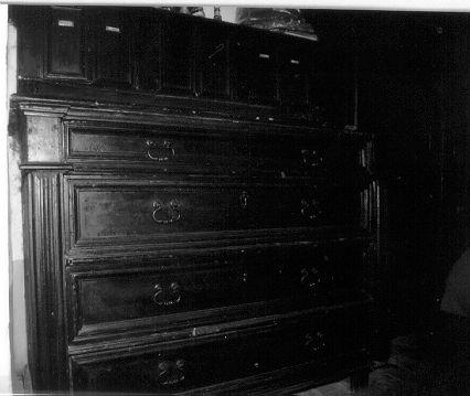 cassettone - ambito lunigianese (secc. XVIII/ XIX)