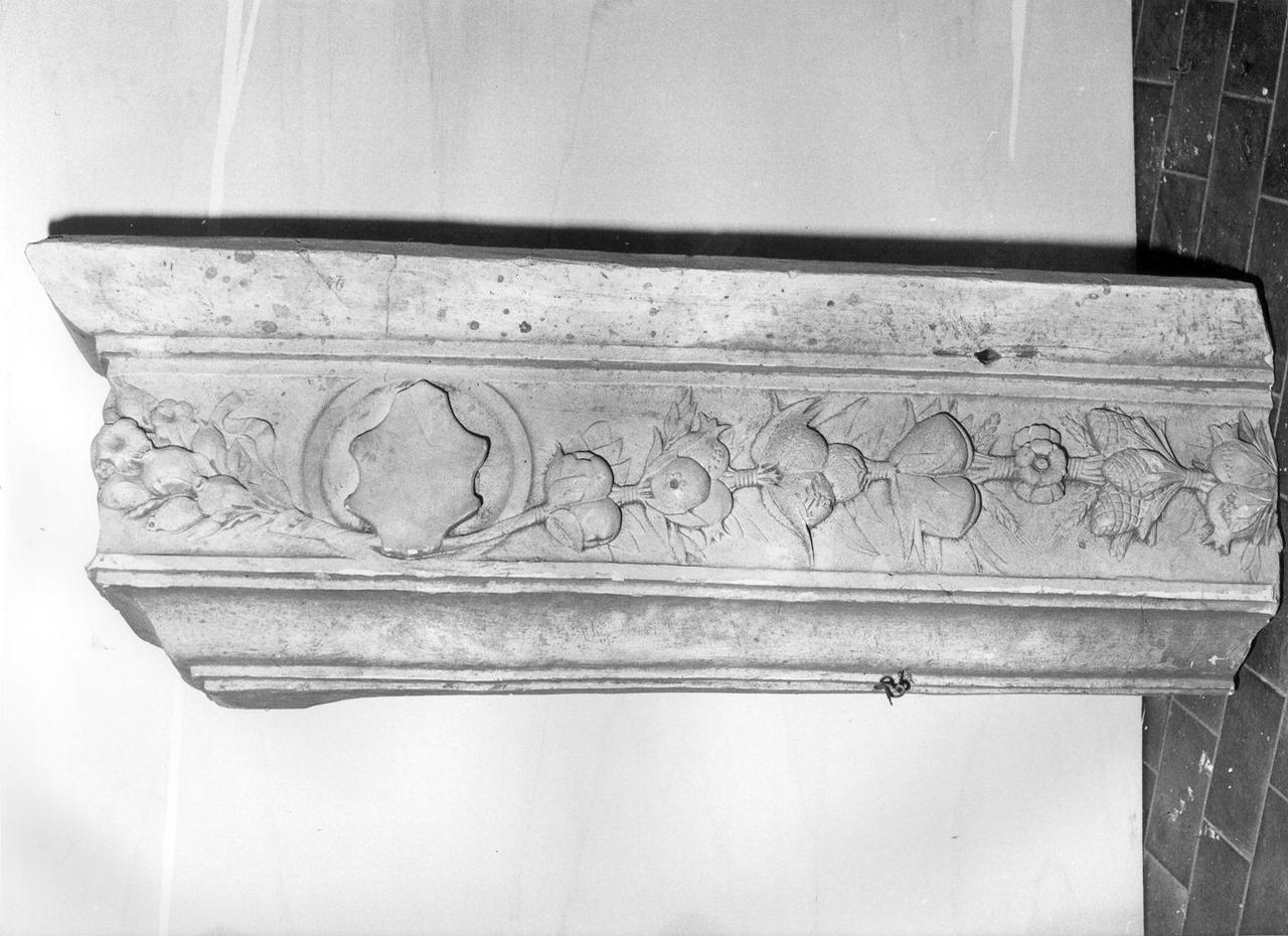 cornice architettonica - ambito lucchese (primo quarto sec. XX)