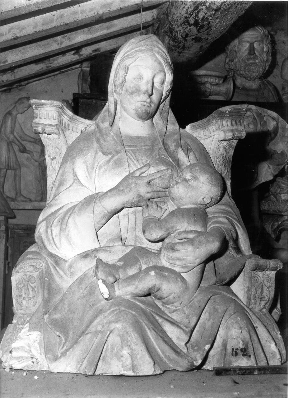 Madonna della Tosse, MADONNA IN TRONO CHE ALLATTA IL BAMBINO (scultura) - ambito lucchese (seconda metà sec. XIX)