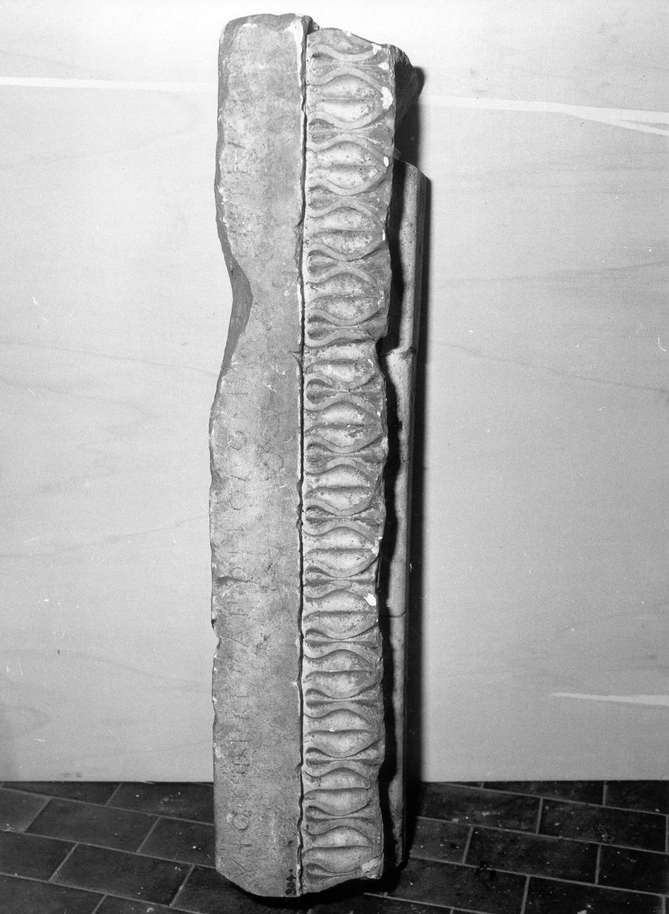cornice architettonica - bottega italiana (seconda metà sec. XIX)