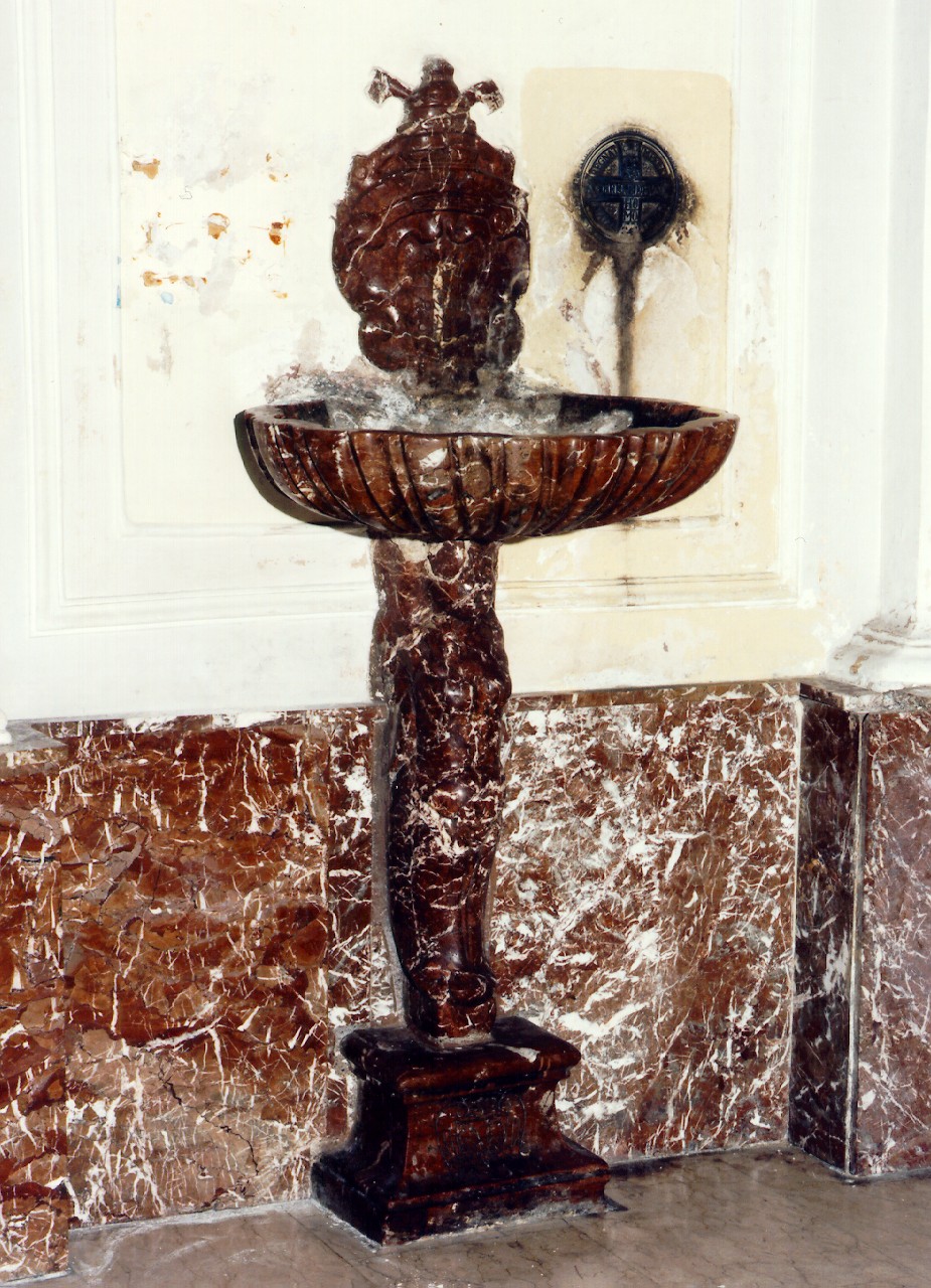 acquasantiera - a conchiglia - ambito siciliano (sec. XVIII)