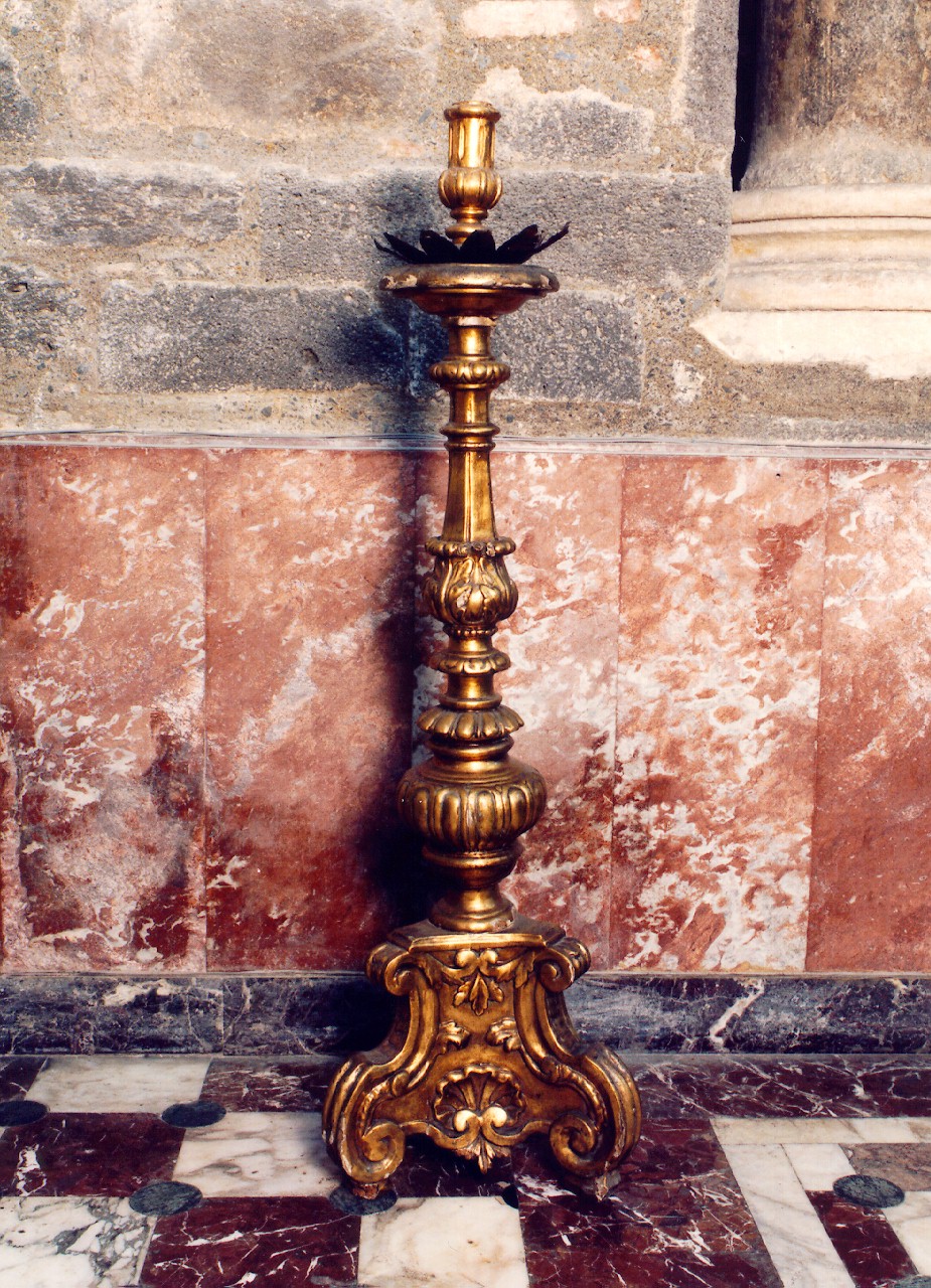 candelabro d'altare, serie - produzione siciliana (Seconda metà sec. XVIII)