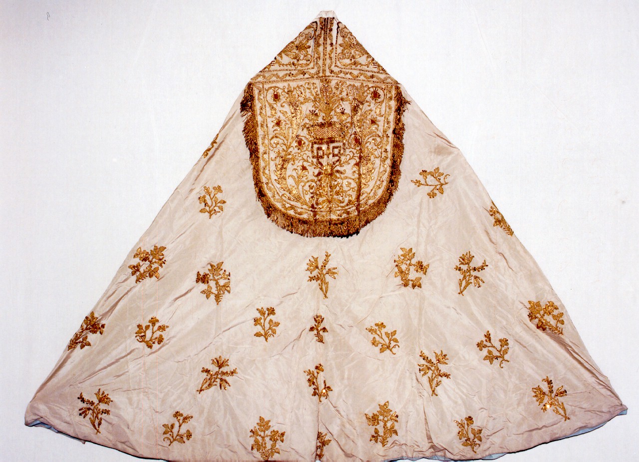 piviale - manifattura siciliana (Prima metà sec. XIX)