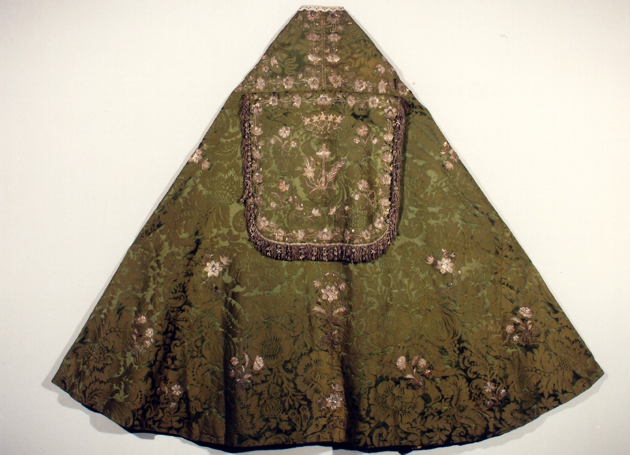 piviale - manifattura siciliana (Prima metà sec. XIX)