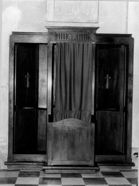 confessionale - bottega lucchese (secondo quarto sec. XX)