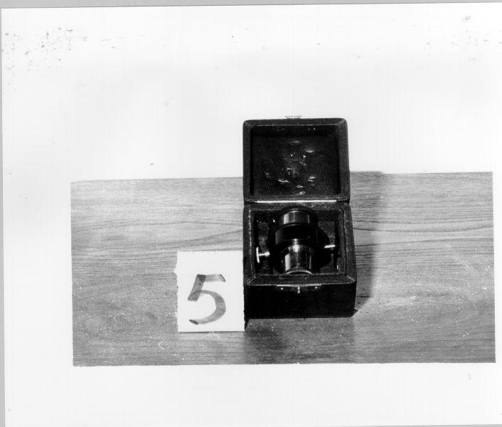 obiettivo microfotometrico - ambito europeo (sec. XX)