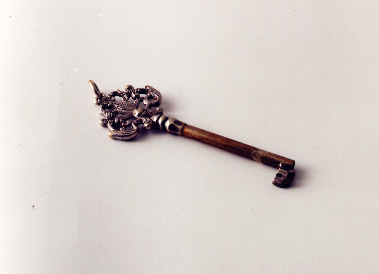 chiavetta di tabernacolo - bottega siciliana (sec. XVIII)