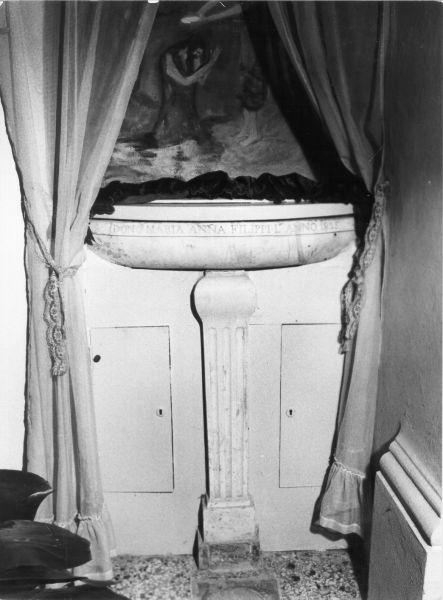 acquasantiera - a fusto - ambito elbano (sec. XIX)