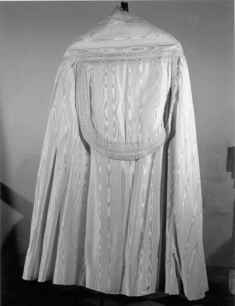 piviale - manifattura italiana (sec. XX)