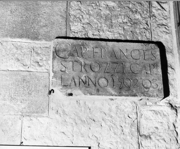 lapide commemorativa - bottega toscana (sec. XVI)