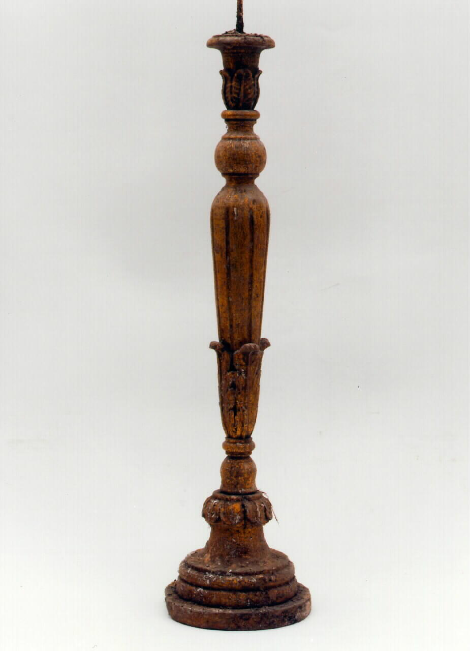 candeliere d'altare, serie - produzione siciliana (Seconda metà sec. XIX)