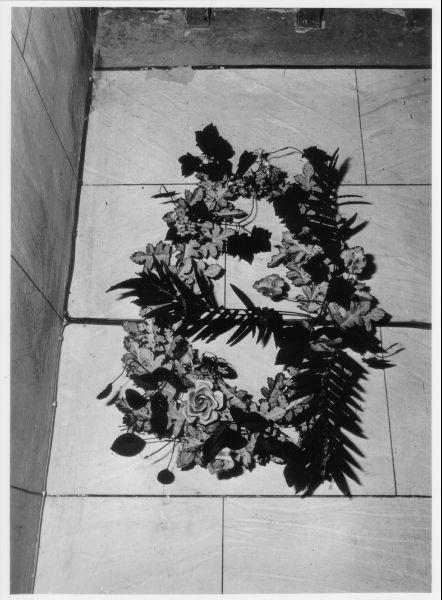 corona di fiori - ambito pisano (sec. XX)