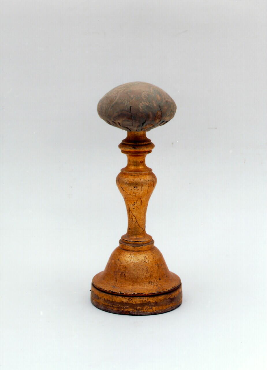 candeliere d'altare - produzione siciliana (Seconda metà sec. XIX)