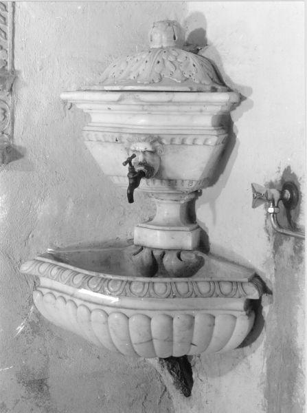 lavabo - bottega toscana (primo quarto sec. XVI)