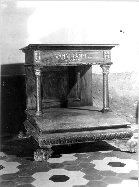 inginocchiatoio - bottega lucchese (sec. XX)