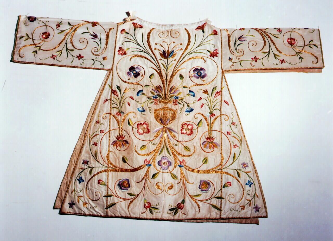 dalmatica - manifattura siciliana (primo quarto sec. XIX)
