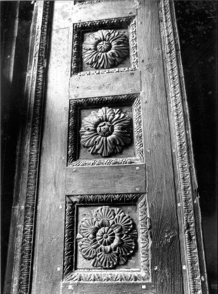 imposta di portale, serie - bottega lucchese (metà sec. XVII)