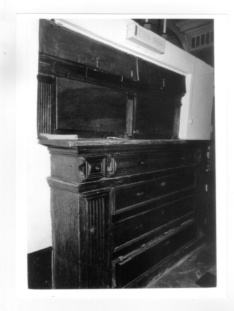 armadio - a muro - ambito lunigianese (sec. XIX)