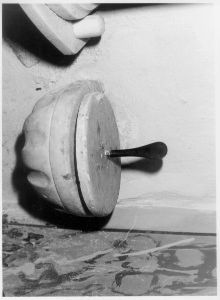 acquasantiera da parete - bottega apuana (secc. XVII/ XVIII)