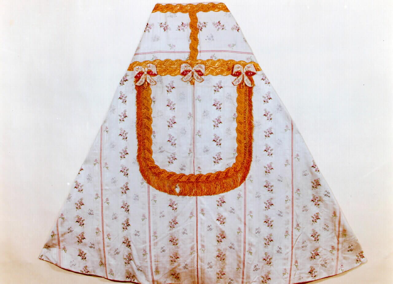 piviale - manifattura siciliana (Fine/inizio secc. XVIII/ XIX)